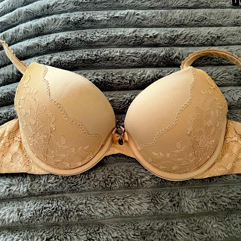 COPY - Sexy Victoria Secret 34C